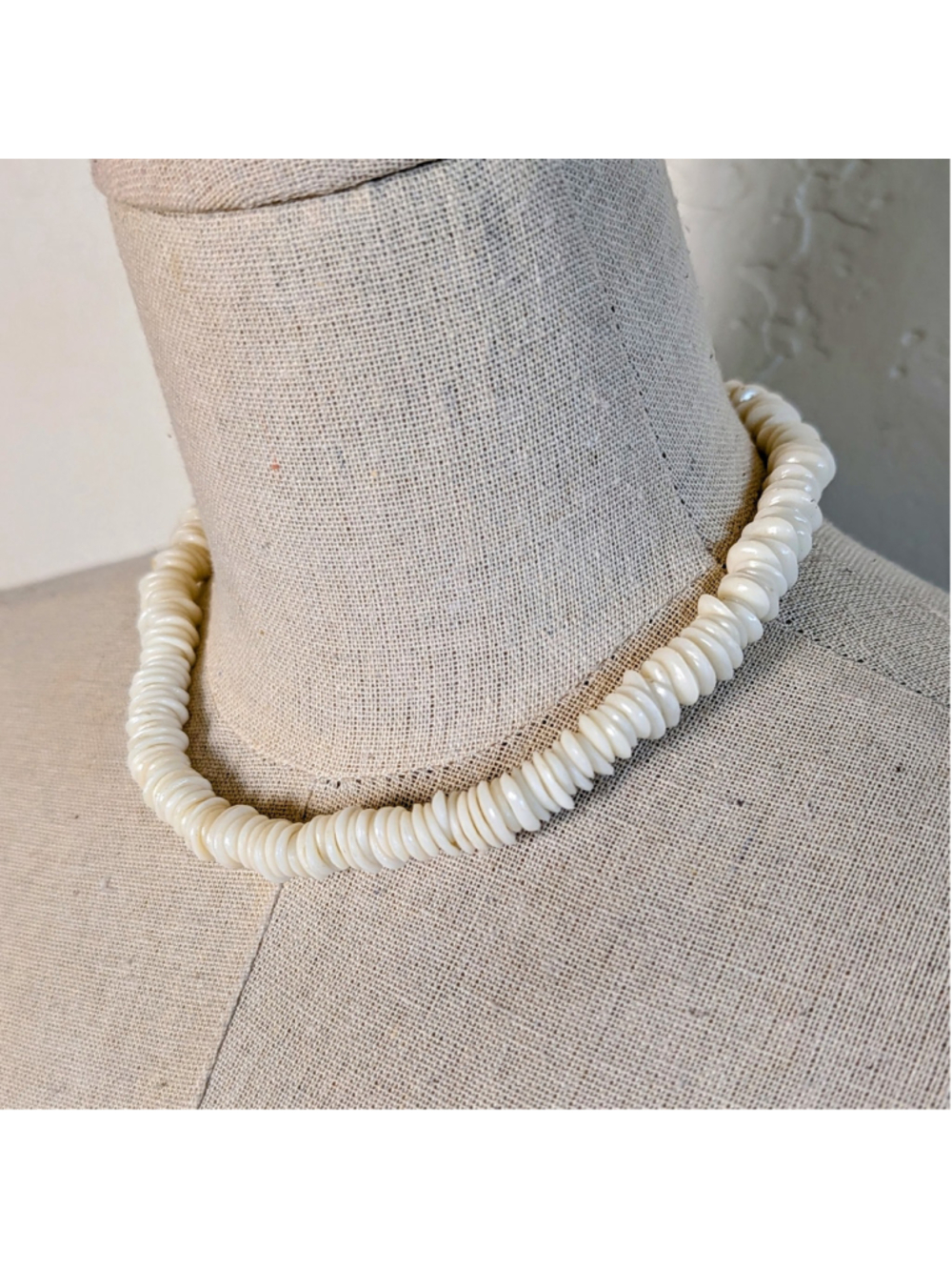 Vintage White Shell Heishi Disc Bead Choker 15.5in Silver Tone Barrel Clasp